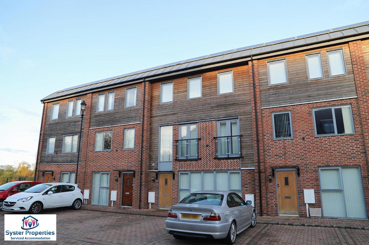 Syster Properties Serviced Accommodation Leicester 5 Bedroom House Glen View ภายนอก รูปภาพ